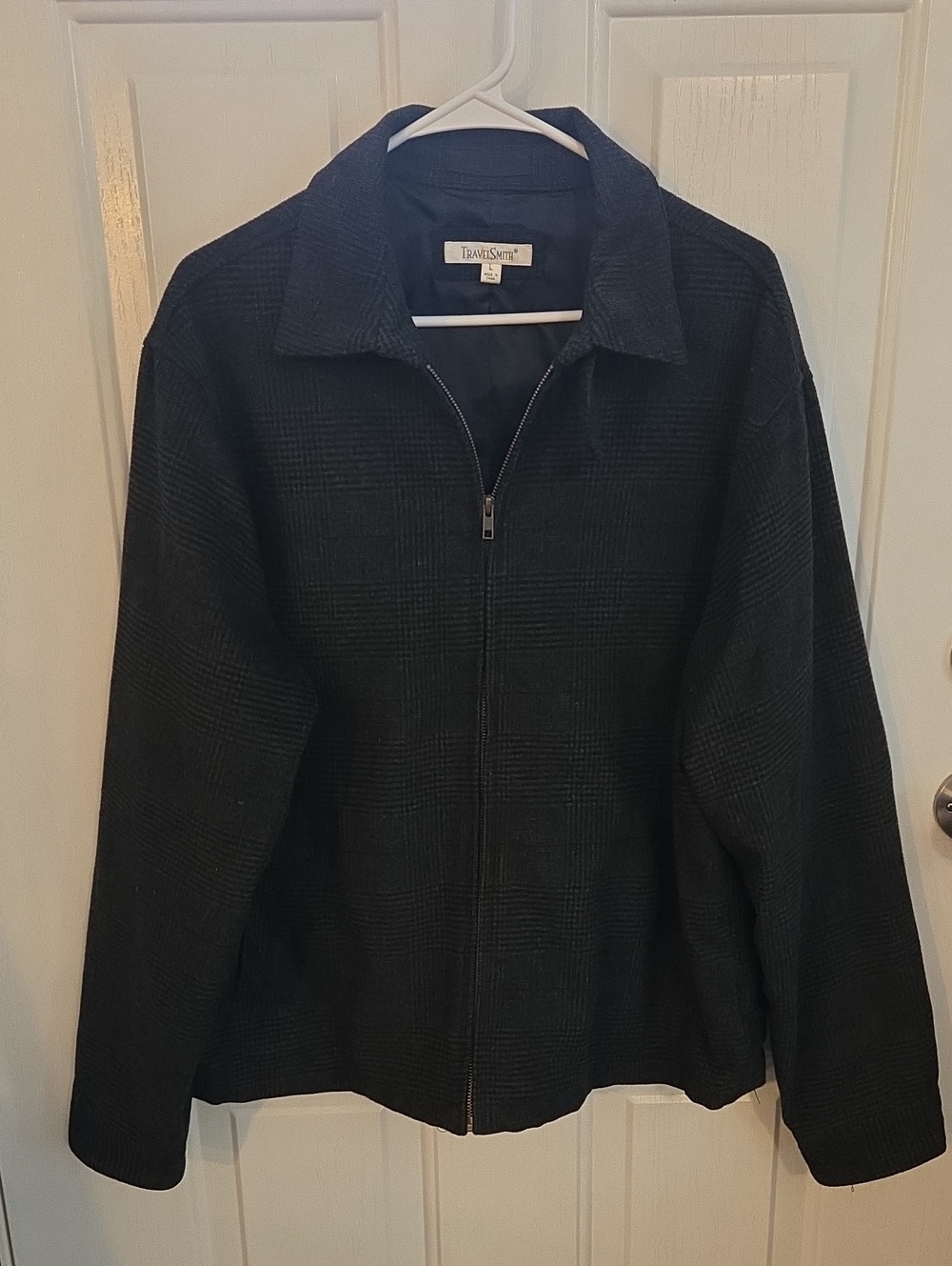 Travel Smith Men's Black Zip Front Jacket Size Large